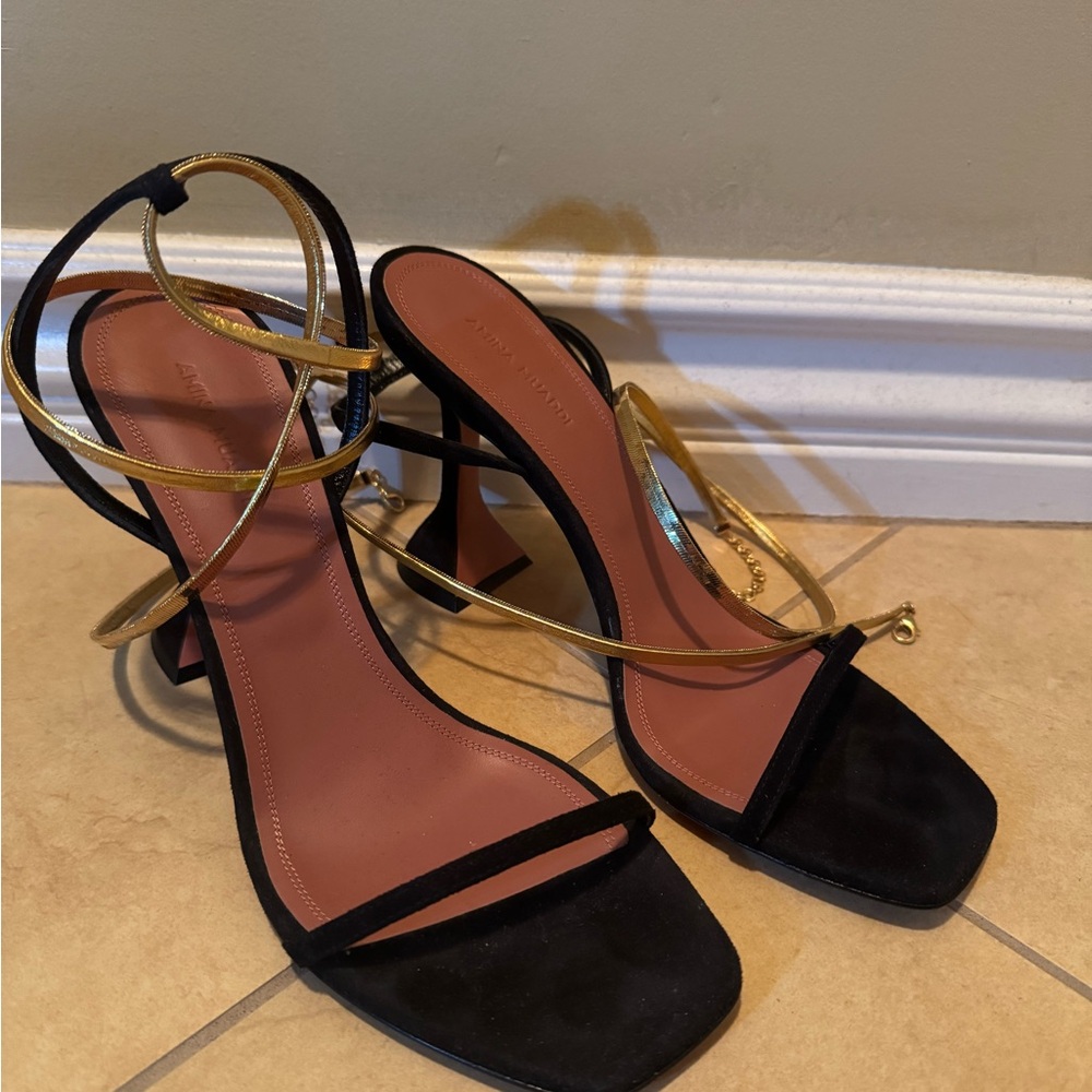 NEW AND NEVER WORN Amina Muaddi Heels